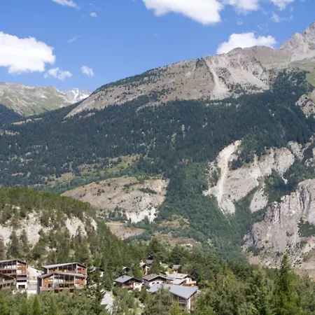 Chalets & Balcons De Vanoise Norma 4p10 度假居